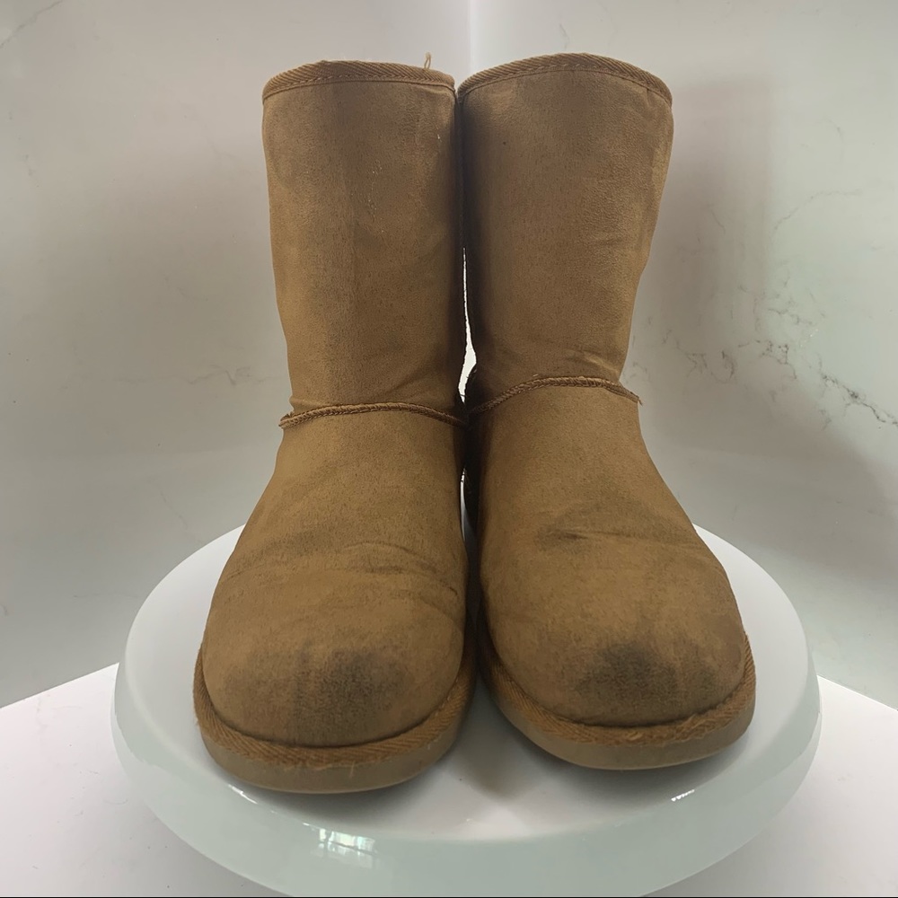 Makalu California mid-calf faux-fur lined boots size 9